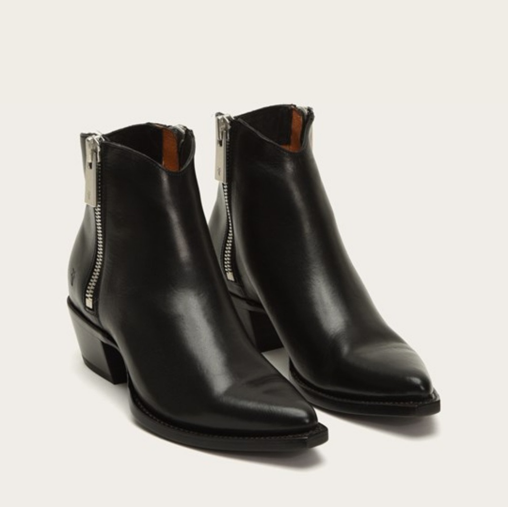 Frye Sacha Zip Shortie Boots